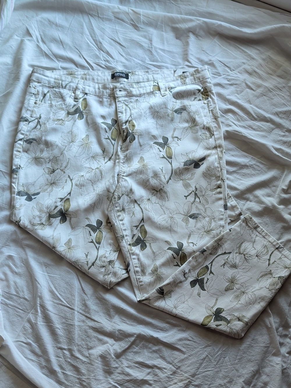 Buffalo David Bitton White Floral-Trim Cotton Pants